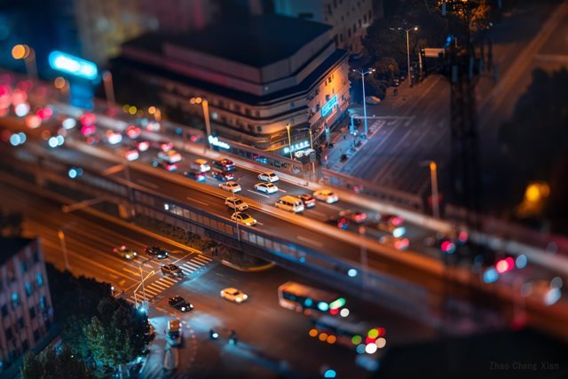 55_100mm_tiltshift_news9.jpg